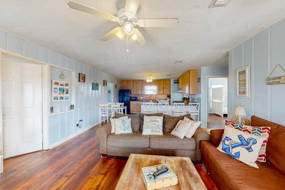 Captain's Quarters - Walk to the Beach, Patio - Image 2