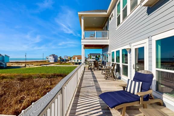 Sunrise Beach House - Gulf-Front on 1.5 Acres - Image 2