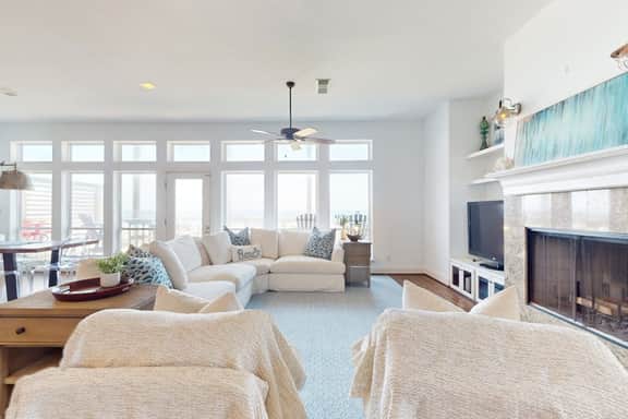The Beach Escape - Beachfront Home, Sleeps 16 - Image 2