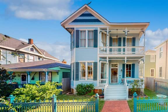 Blue Sky Getaway - Private Pool & Historic Charm - Image 3