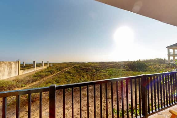 Continental #105 - Gulf-Front Condo, Beach Access - Image 5