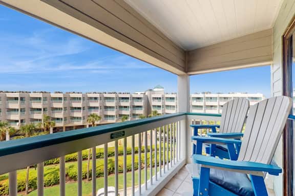 Walk to the beach - Ocean Views, Pool & Balcony - Image 2