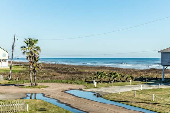 Lounging by the Sea - Ocean Views, Steps to Beach - Image 4