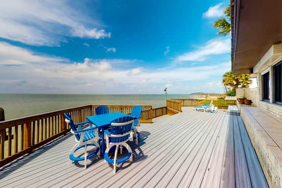 Anchors Away at North Shore - Image 3