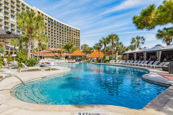 Gone Gulfin' - Gulf-Front Resort, Pool & Hot Tub - Image 2