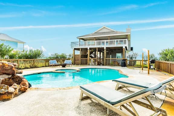 Bayside Paradise - Private Pool & Bay Views - Image 2