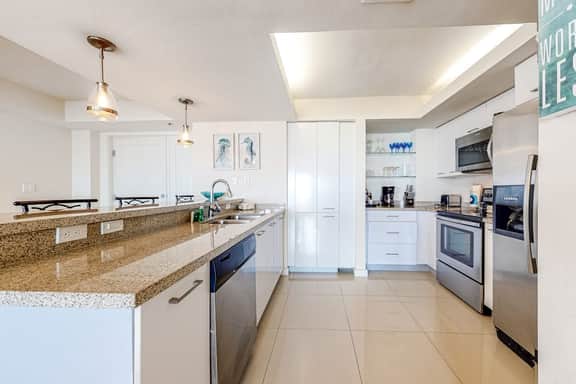 Solare Tower 705 - Gulf-Front, Ocean Views & Pool - Image 4