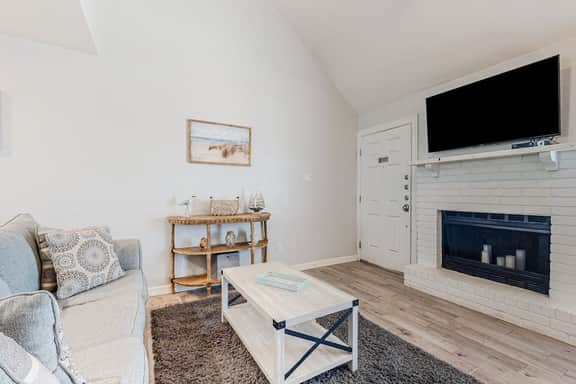 Leeward Cove A8 - Pool & Hot Tub, Beach Nearby - Image 3