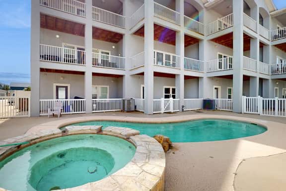 Padre Island 104 - Ocean Views, Walk to the Beach - Image 2