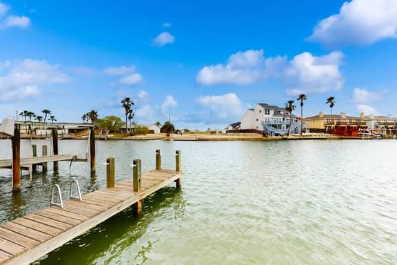 Cabana Cove - Channel-Front, Game Room & Kayaks - Image 4