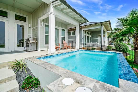 Bay Reserve - Bayfront, Private Heated Pool - Image 3