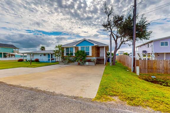 Copano Bayfront Haven - Image 2