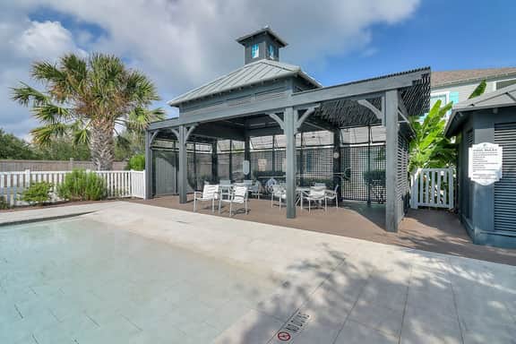 SailHouse - Outdoor Pool, Balcony & Dogs OK - Image 3
