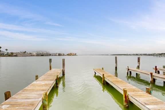 Pelican Point - Waterfront, Pool & Dock Access - Image 3