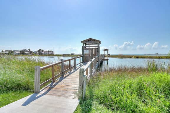 Sunset Sail - Community Pool & Dog-Friendly - Image 3
