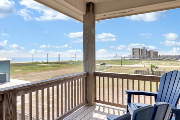 Blue Pelican - Bayfront, Fenced Yard & Balconies - Image 2