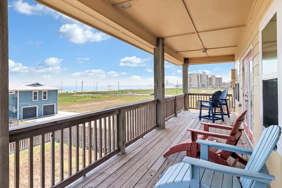 Blue Pelican - Bayfront, Fenced Yard & Balconies - Image 3