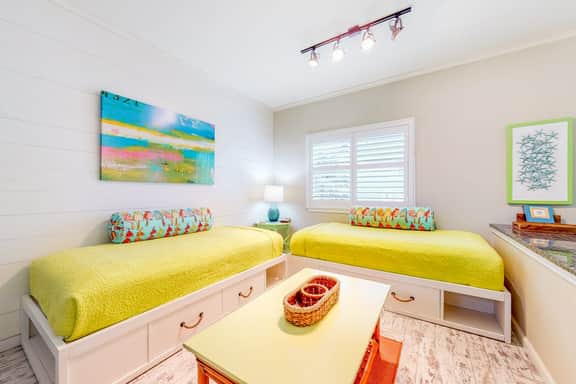 Leeward Isles 203 - Pool, 1 Block from the Beach - Image 2