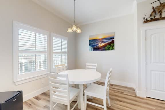 Oceanside Oasis - Large Deck, Grill & Pool Access - Image 4