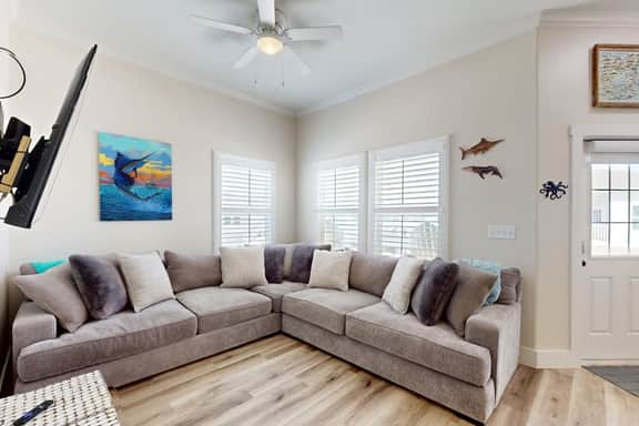 Oceanside Oasis - Large Deck, Grill & Pool Access - Image 3