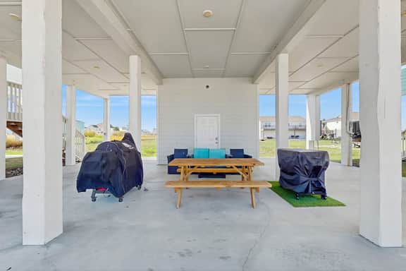Paradise on the Coast - Image 4