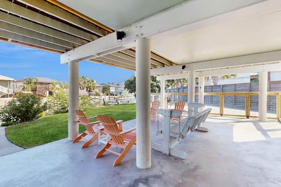 The Lazy Bay - Canal-Front Home with Boat Dock - Image 3