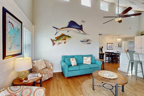 Bay Breeze House - Waterfront, Dock & Hot Tub - Image 2