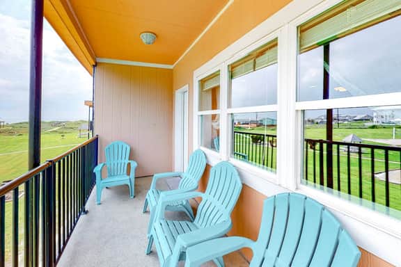 Unit 32, Island Retreat Resort - Image 2