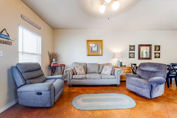 Palm Bay 401 - Heated Pool, Grill & Dogs OK - Image 2