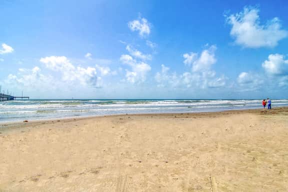 Leeward Isles 606 - Walk to Beach, Pool & Balcony - Image 3