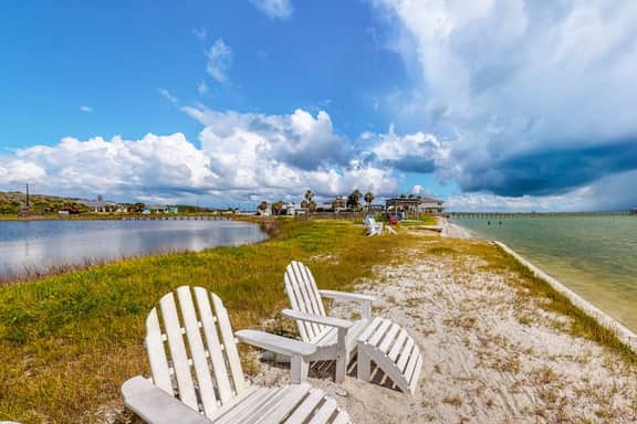 Bay Dream Believer - Ocean Views & Shared Pool - Image 4