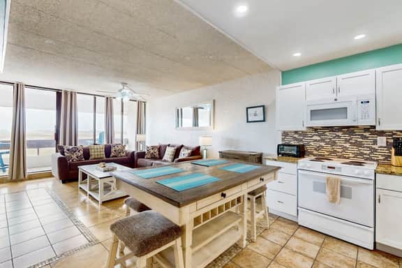 Fairway Villa #204 - 2 Balconies, Pool & Hot Tub - Image 5