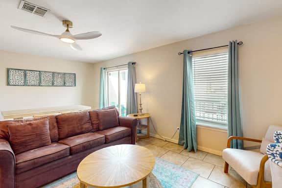 Leeward Isles 9303 - Pool, Walk to Beach, Dogs OK - Image 3