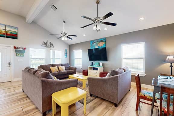Vitamin Sea - Bay Views & Community Pool - Image 3