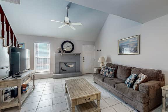 Leeward Cove B4 - Pool & Bay Views, Dogs Welcome - Image 3