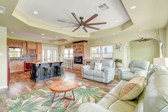 The Prescription - Waterfront Dock, Sleeps 12 - Image 4