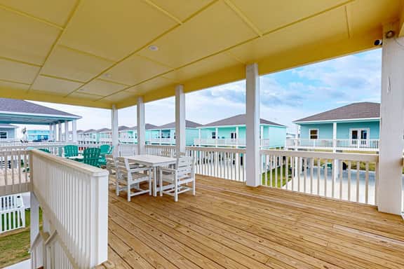 Sunshine Paradise - Water Views, Pool & Big Patio - Image 2