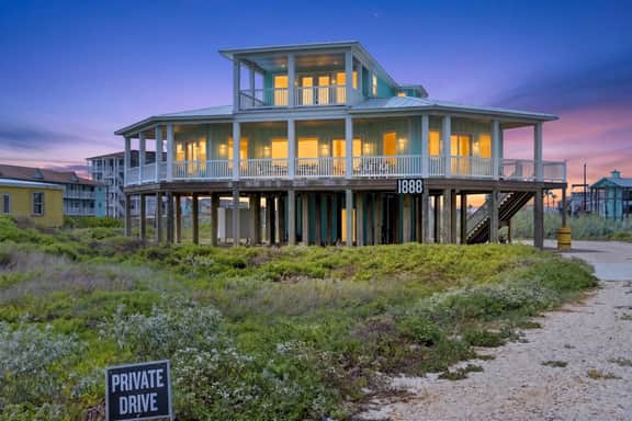 A Sight for Shore Eyes - Beachfront Home, Sleeps 12 - Image 2