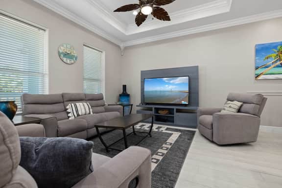 Retama Landing #3 - Pool & Balcony, Walk to Beach - Image 4