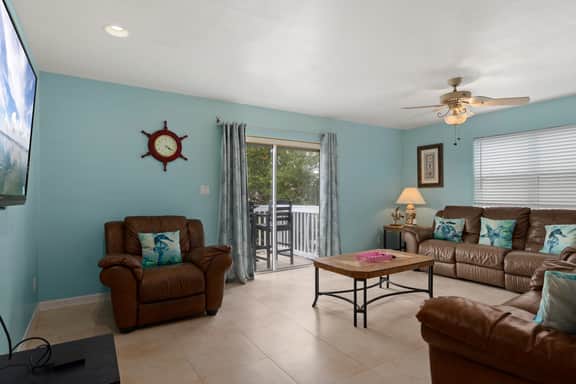 South Padre Island Townhome - Shared Pool, Walk to Beach - Image 5