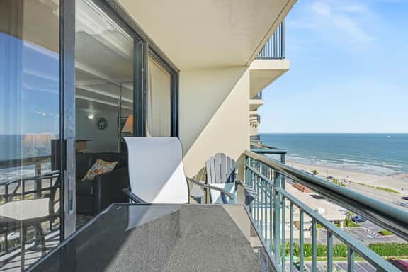 San Luis Ocean View - Beachfront, Pool, Hot Tub - Image 2