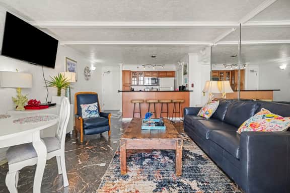 San Luis Ocean View - Beachfront, Pool, Hot Tub - Image 4