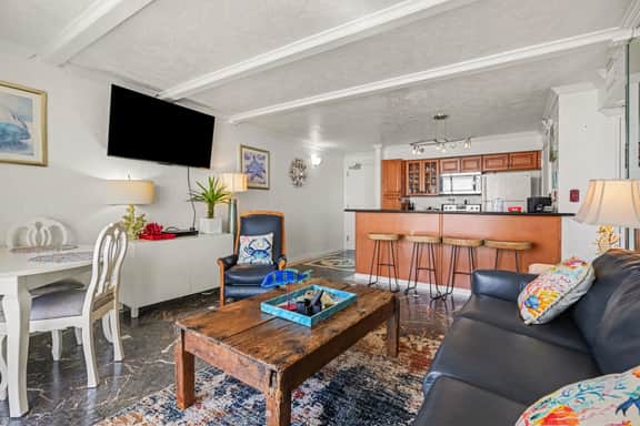 San Luis Ocean View - Beachfront, Pool, Hot Tub - Image 3