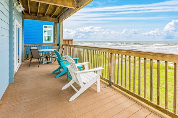 8-Mile Beachfront - Gulf Views & Dog-Friendly - Image 1