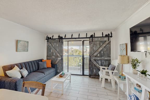 Seawall Treasure - Heated Pool & Private Balcony - Image 1