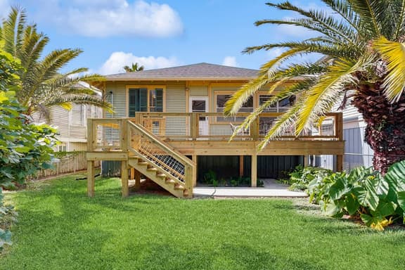 Greener Grasses - Pool Table, Deck & Dog-Friendly - Image 1