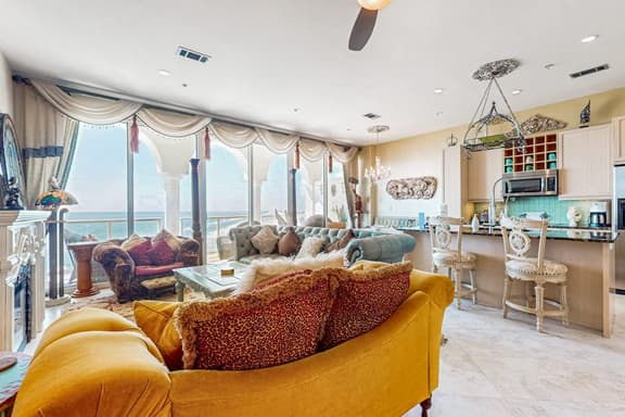 Diamond Beach Resort Penthouse - Image 1