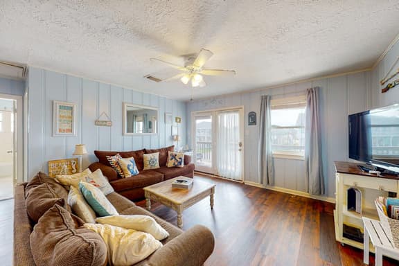 Captain's Quarters - Walk to the Beach, Patio - Image 1
