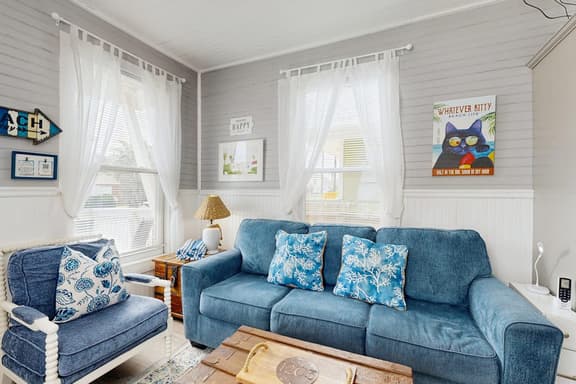 Cowabungalow - Cozy Bungalow Near the Beach - Image 1