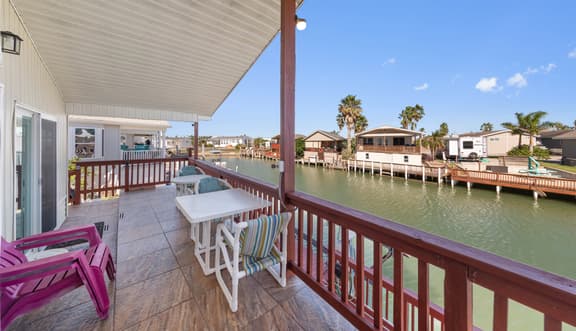 Mermaid Manor - Waterfront, Sleeps 4, Pools, Golf - Image 1